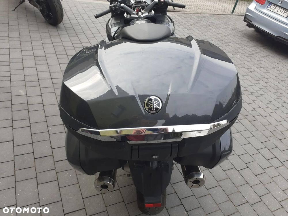 Yamaha FJR - 18