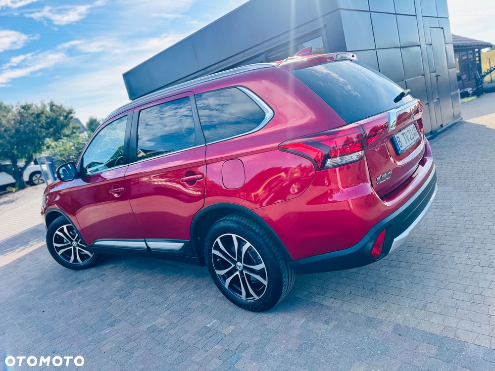 Mitsubishi Outlander 2.0 2WD Diamant Edition - 35