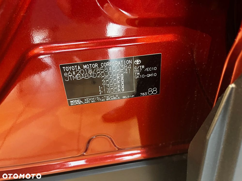 Toyota C-HR+ - 11