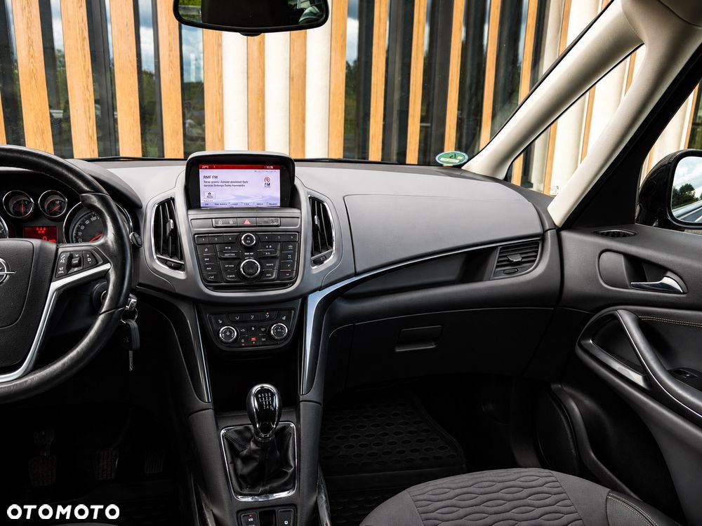 Opel Zafira 1.4 T Cosmo - 25