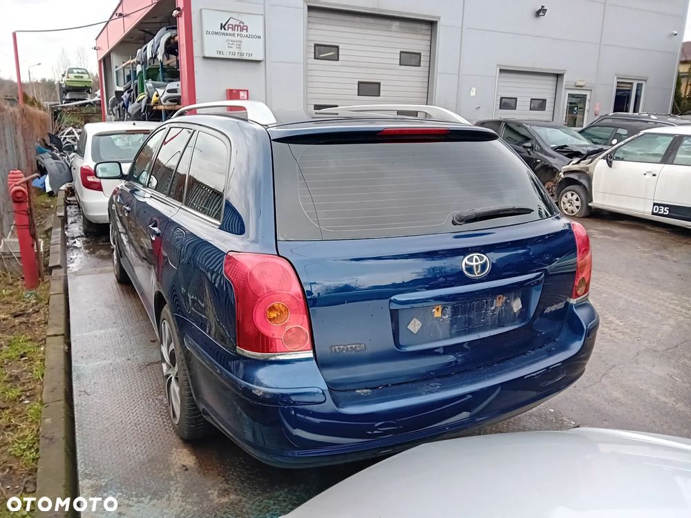 *TOYOTA AVENSIS T25 KOMBI* Samochód na części - 9