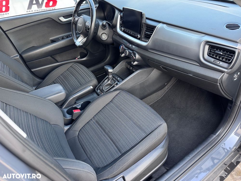 Kia Stonic 1.0 T-GDI 7DCT HP MHEV Trend - 28