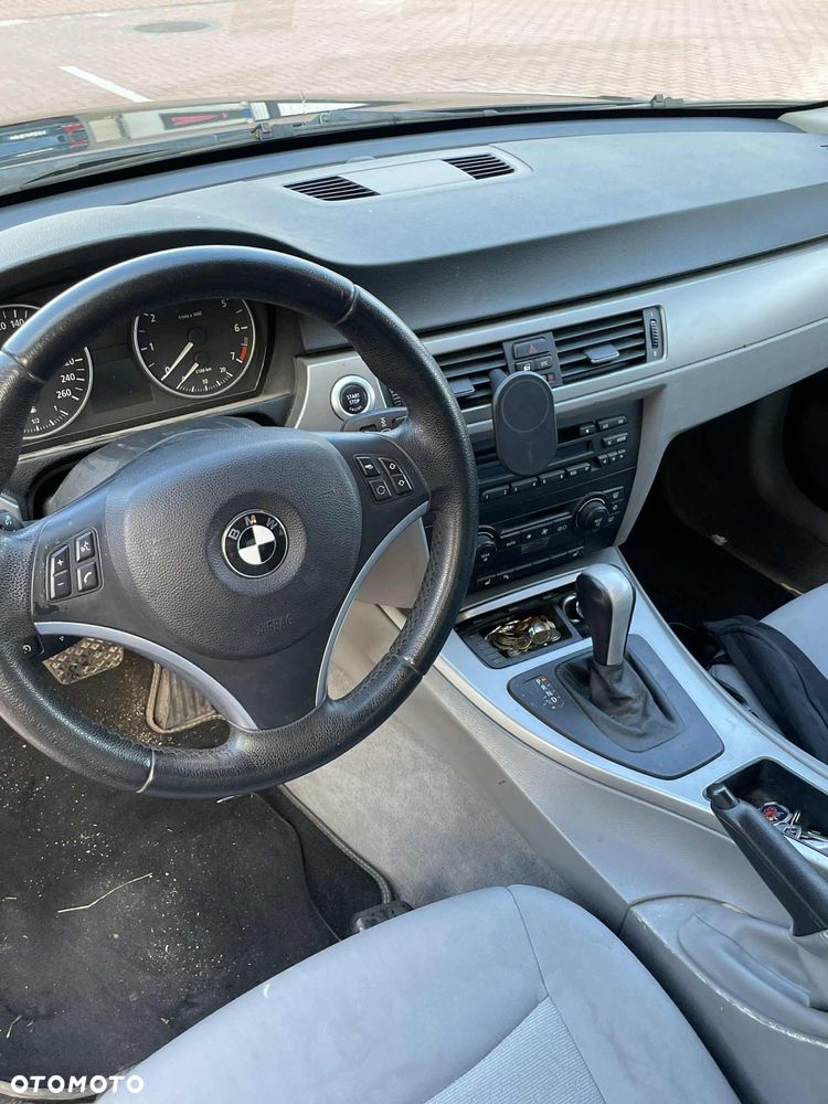 BMW Seria 3 - 16