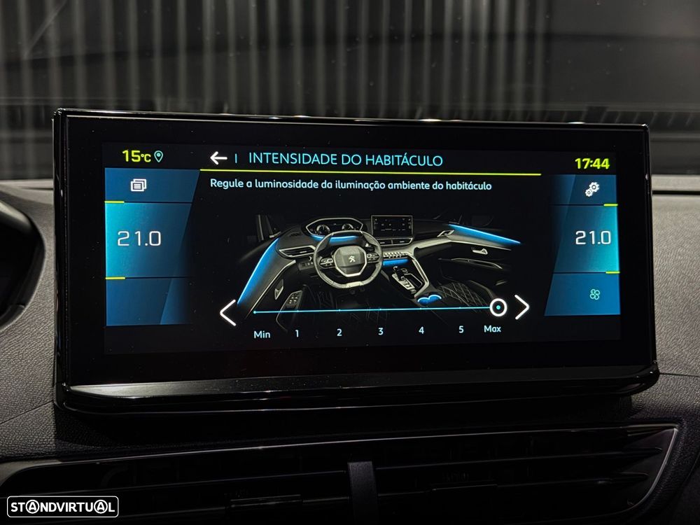 Peugeot 3008 1.6 Hybrid Allure e-EAT8 - 30