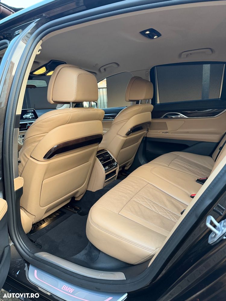 BMW Seria 7 740d xDrive - 10