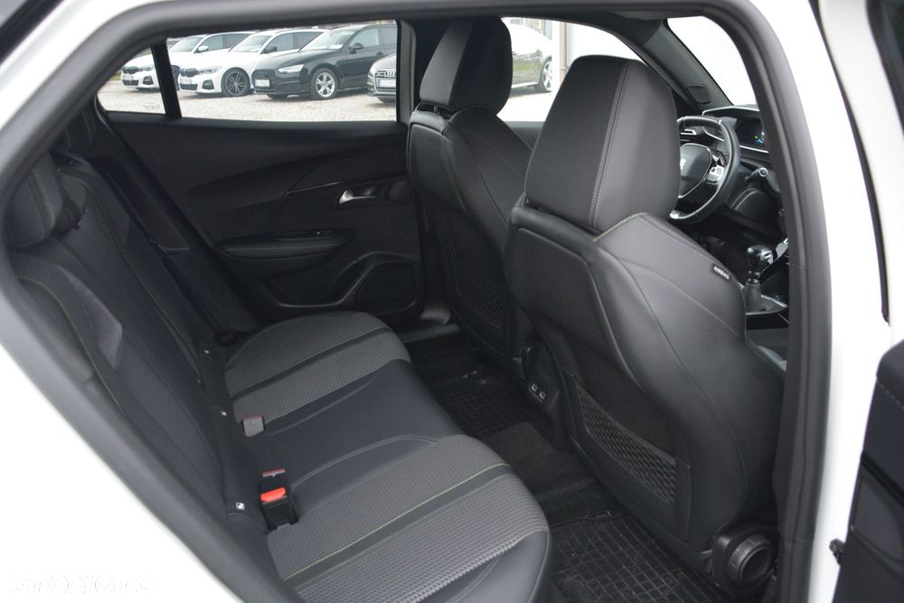 Peugeot 2008 PureTech 130 GT Pack - 19