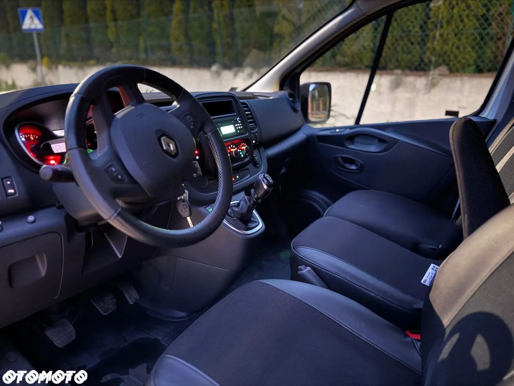 Renault Trafic - 13