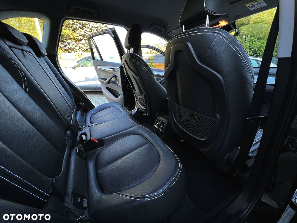 BMW X1 sDrive18d - 34