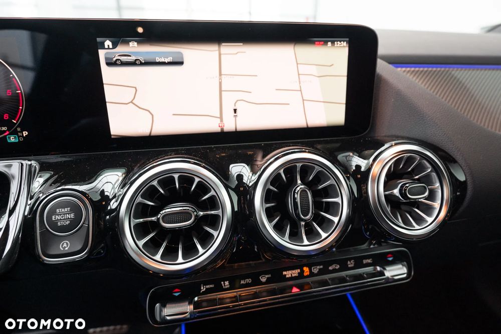 Mercedes-Benz GLA 200 d 4-Matic AMG Line - 15