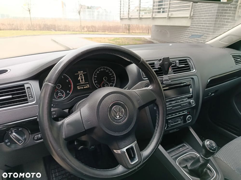 Volkswagen Jetta 1.4 TSI Comfortline - 7