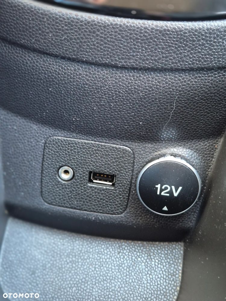 Ford Fiesta 1.0 EcoBoost STart-Stop Titanium - 26