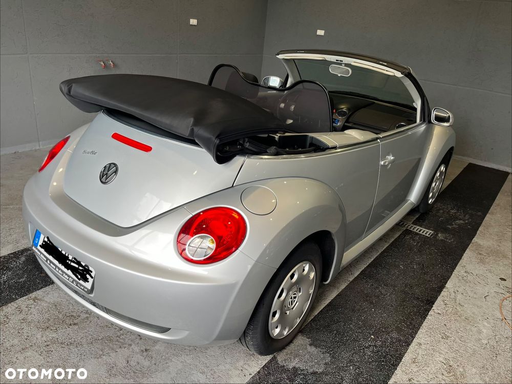 Volkswagen New Beetle - 15