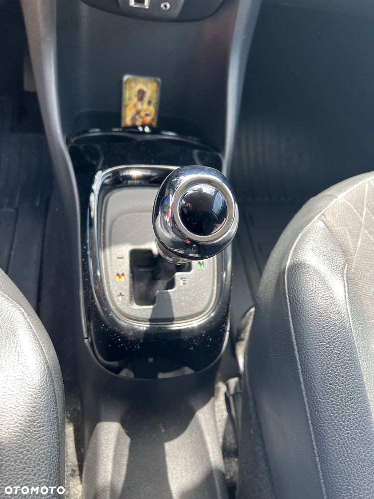 Toyota Aygo x.shift x-play connect - 9