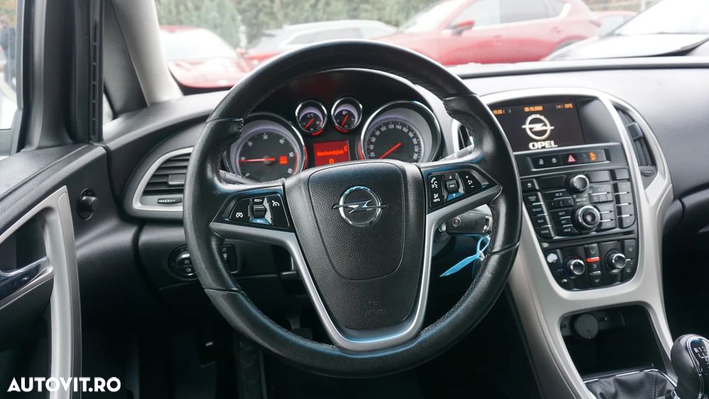 Opel Astra 1.7 CDTI DPF NAVI - 16