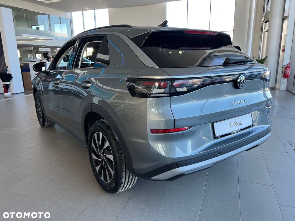 Volkswagen T-Roc - 4