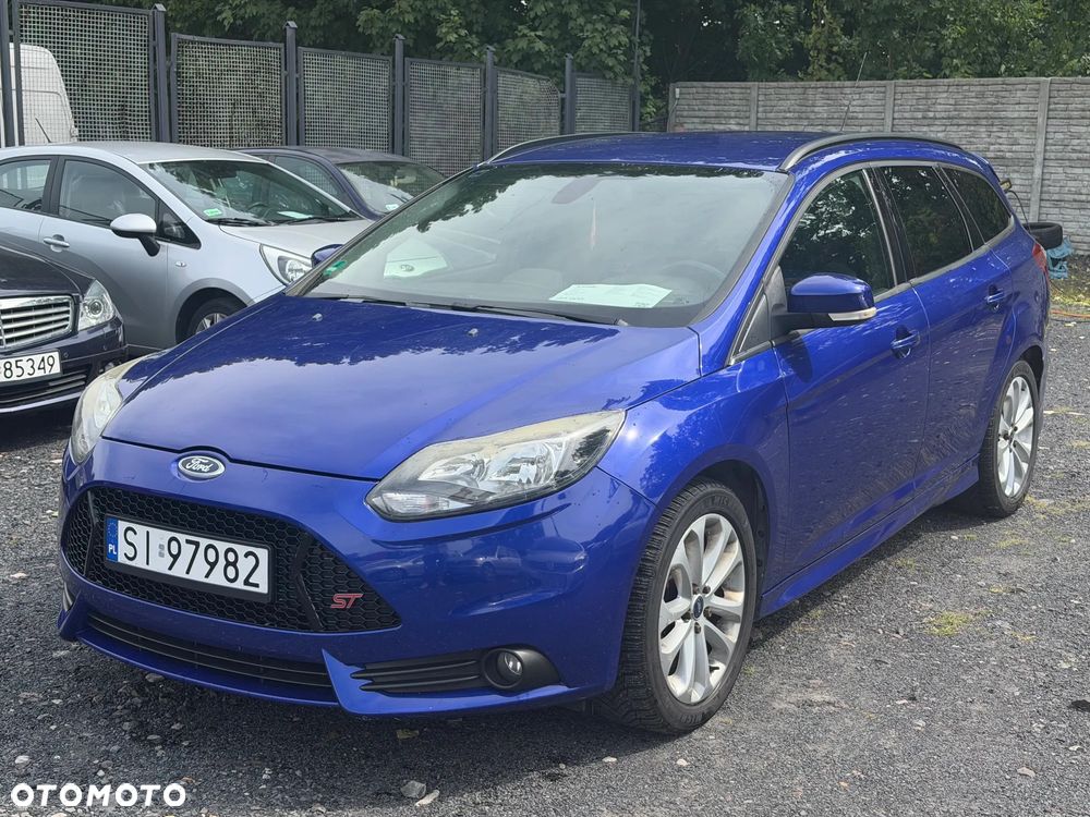 Ford Focus 2.0 EcoBoost ST mit Leder-Sport-Paket - 1