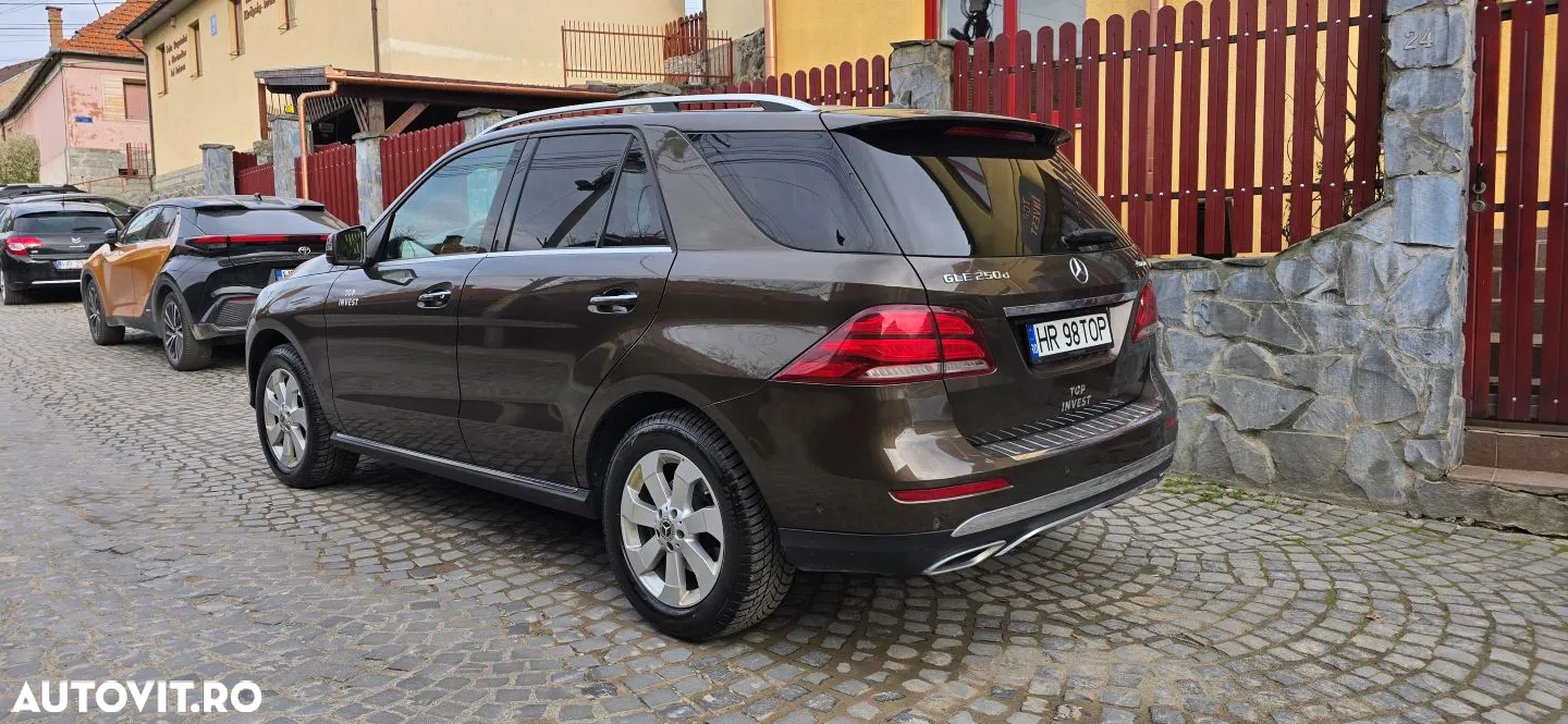 Mercedes-Benz GLE 250 d 4MATIC - 4