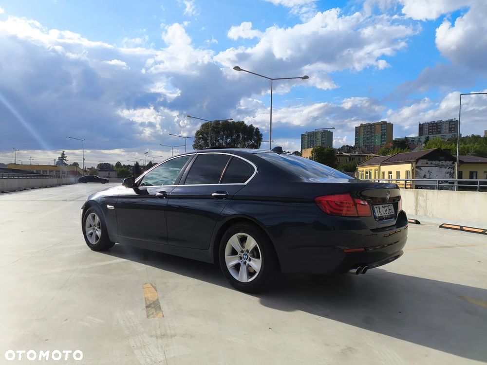 BMW Seria 5 520d - 4