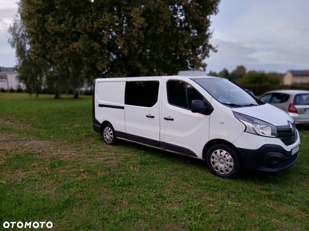 Renault TRAFIC - 2