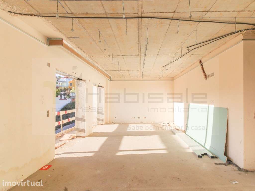 Apartamento T3 com garagem | Paradela, Santo António dos Cavaleiros - Grande imagem: 3/17