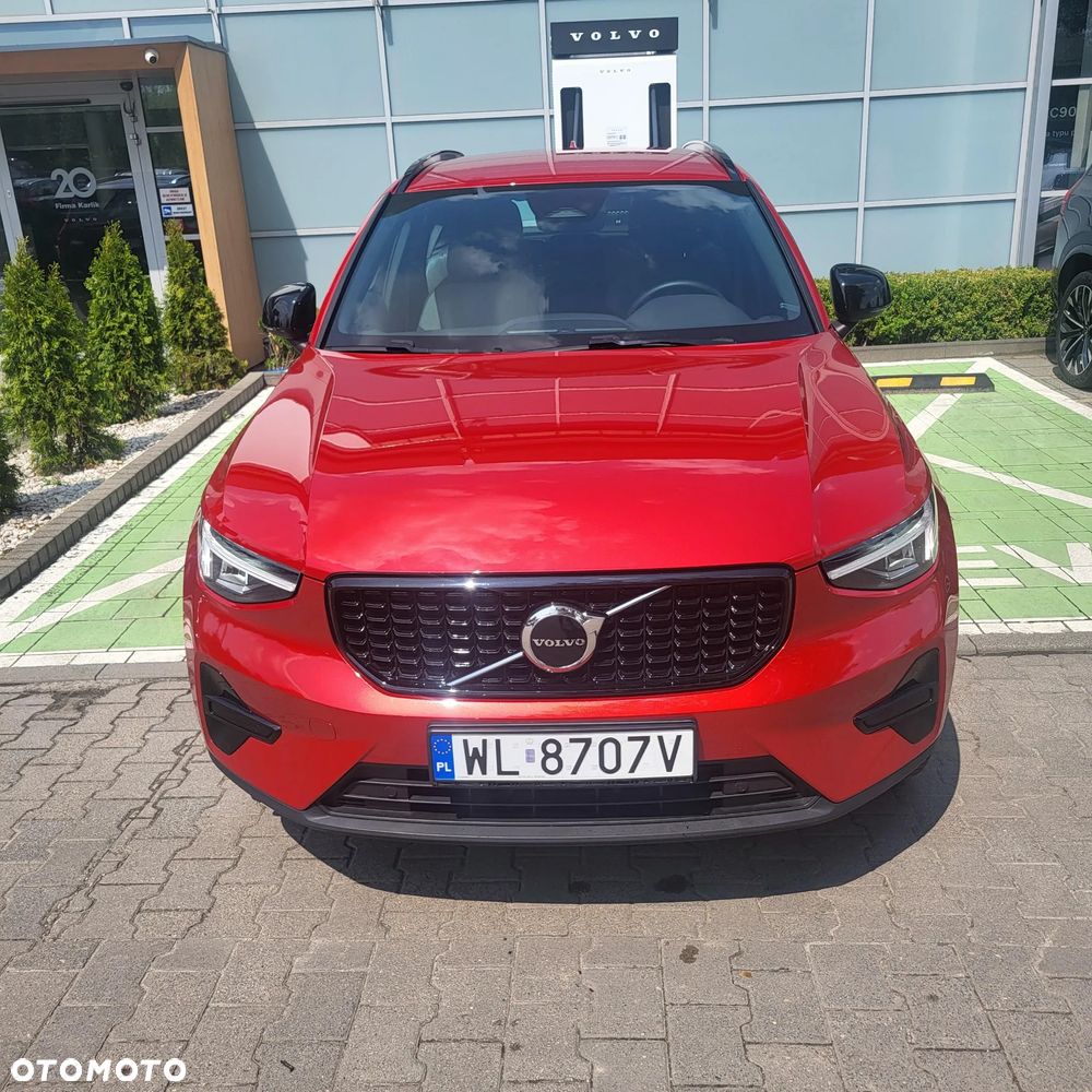 Volvo XC 40 B3 Plus Dark - 4