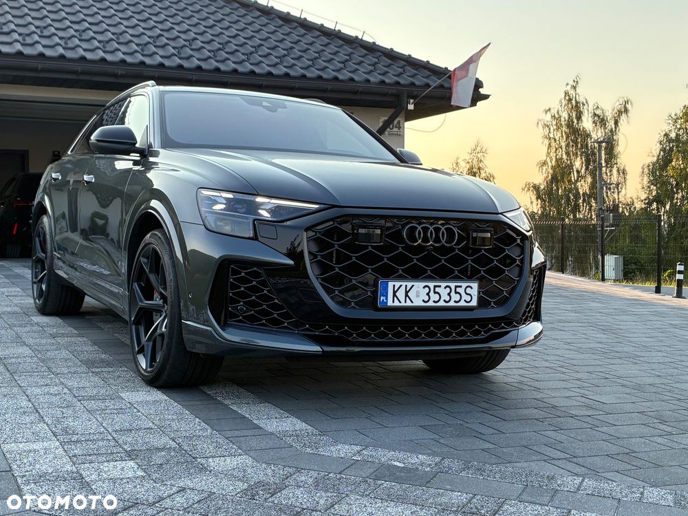 Audi RS Q8 - 3