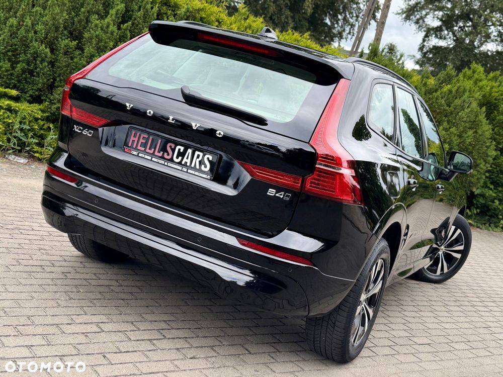 Volvo XC 60 B4 D AWD Geartronic Momentum Pro - 10
