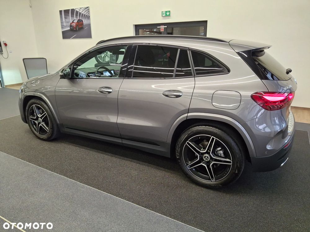 Mercedes-Benz GLA 200 mHEV AMG Line 7G-DCT - 6