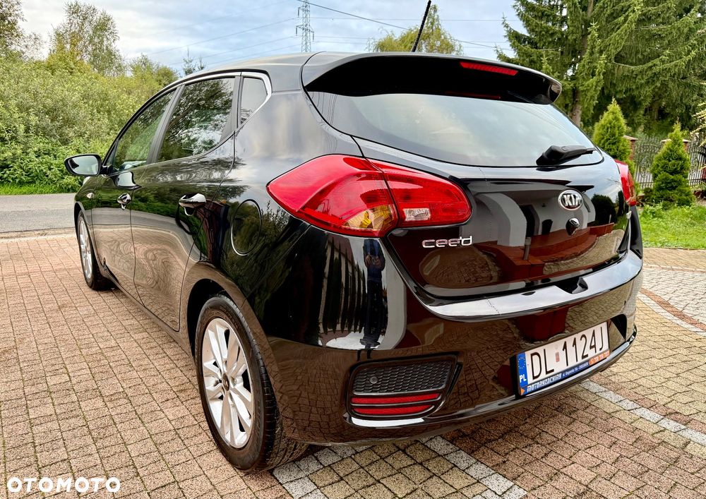 Kia Ceed Cee'd 1.6 GDI L Business Line - 10
