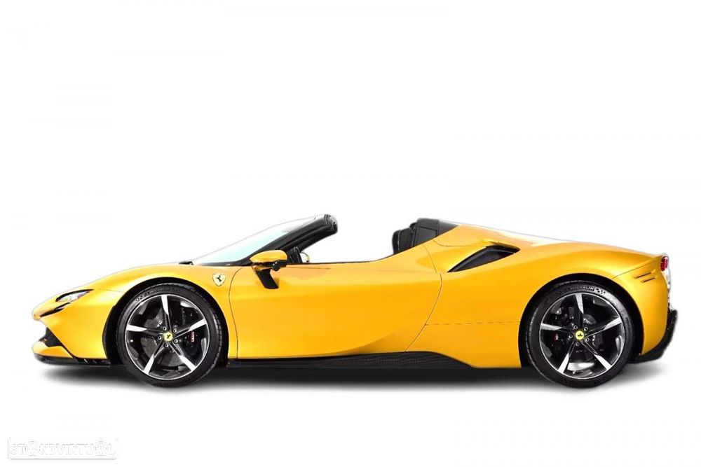 Ferrari SF90 Spider - 3