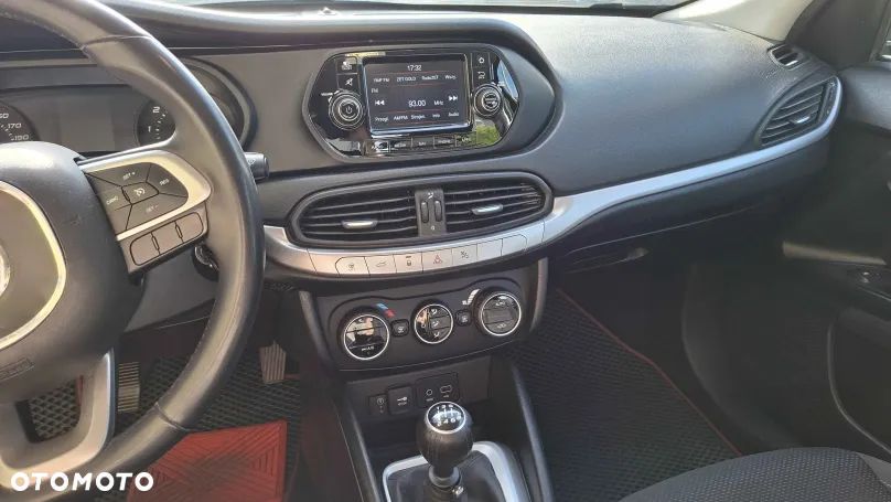 Fiat Tipo 1.4 16V Lounge - 12