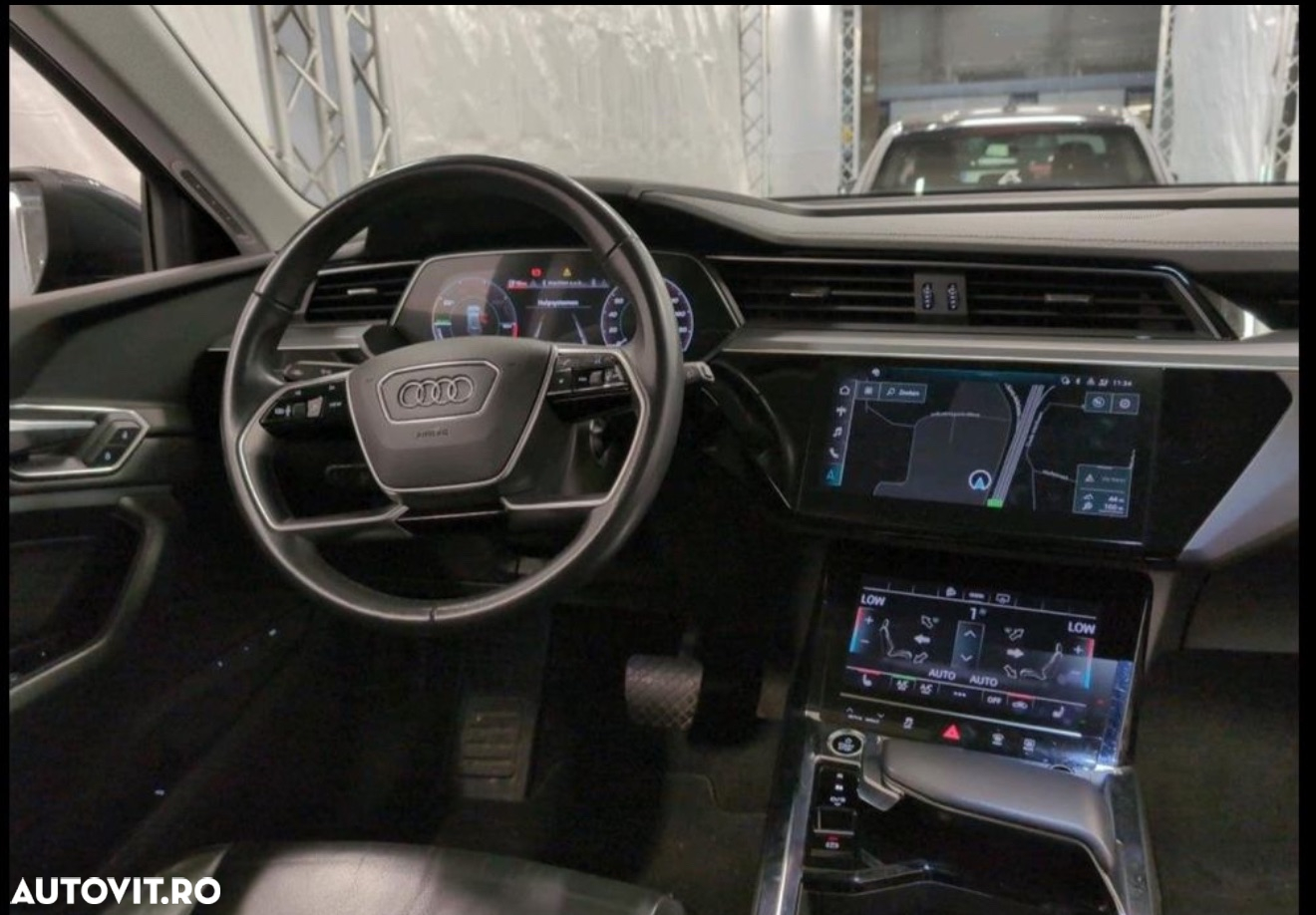 Audi e-tron 55 quattro advanced - 11