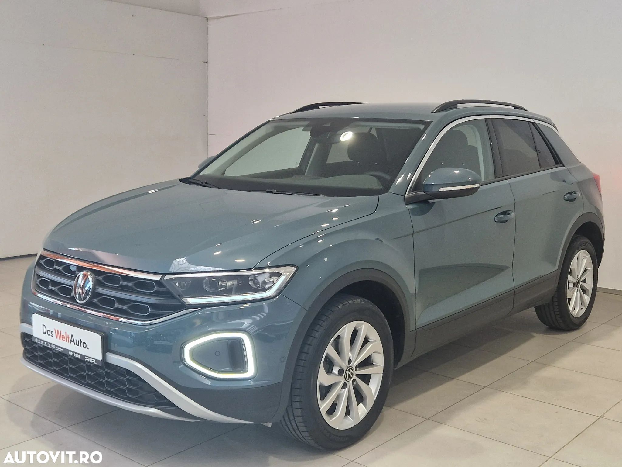 Volkswagen T-ROC 1.5 TSI DSG Advanced - 1