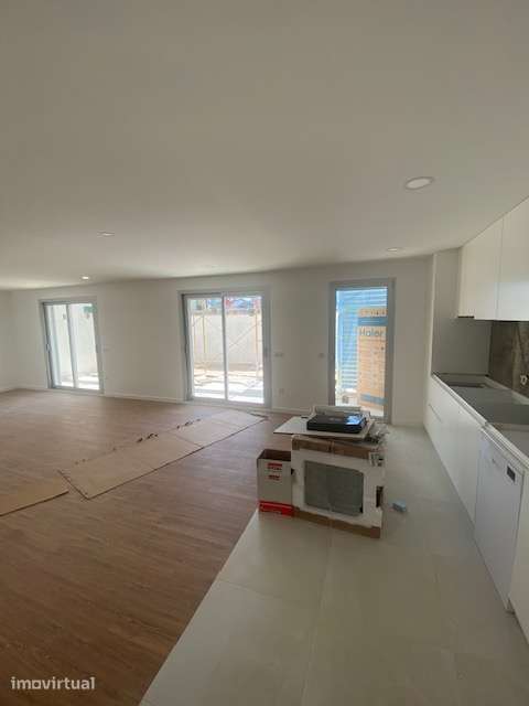 APARTAMENTO T2 NOVO GARAGEM - Grande imagem: 3/15