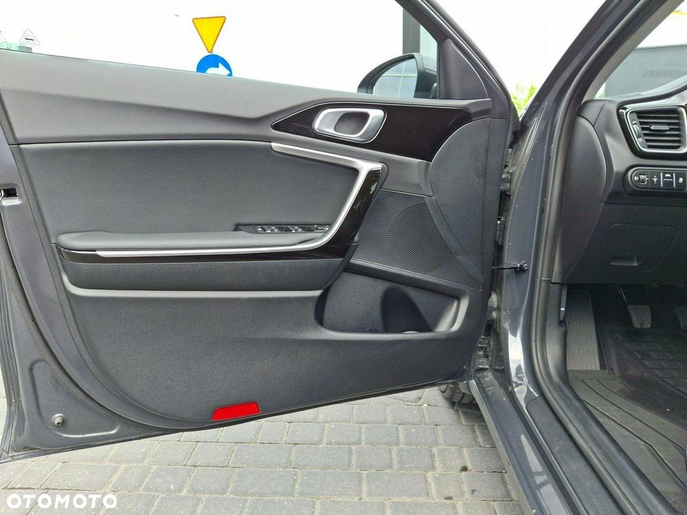 Kia Ceed 1.5 T-GDI Tribute - 10