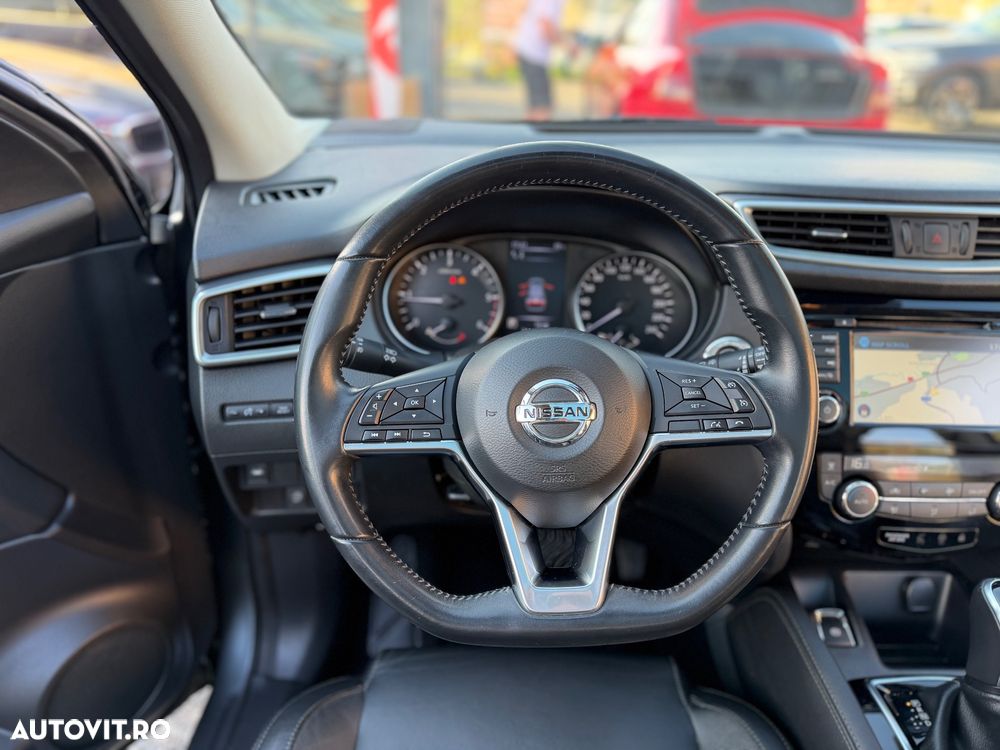 Nissan Qashqai 1.6 DCI Xtronic TEKNA+ - 24