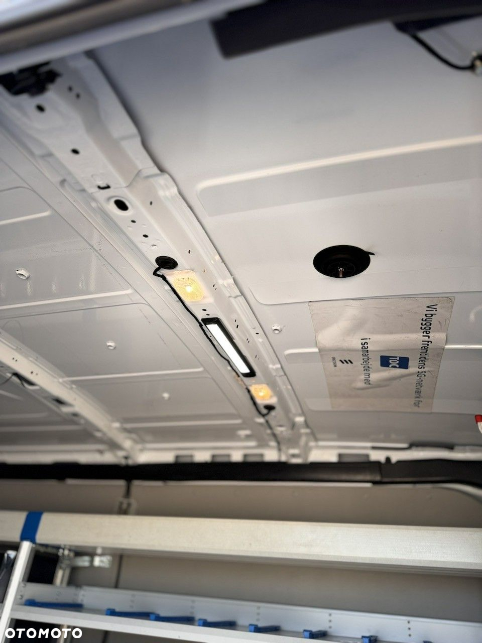 Ford Transit - 13