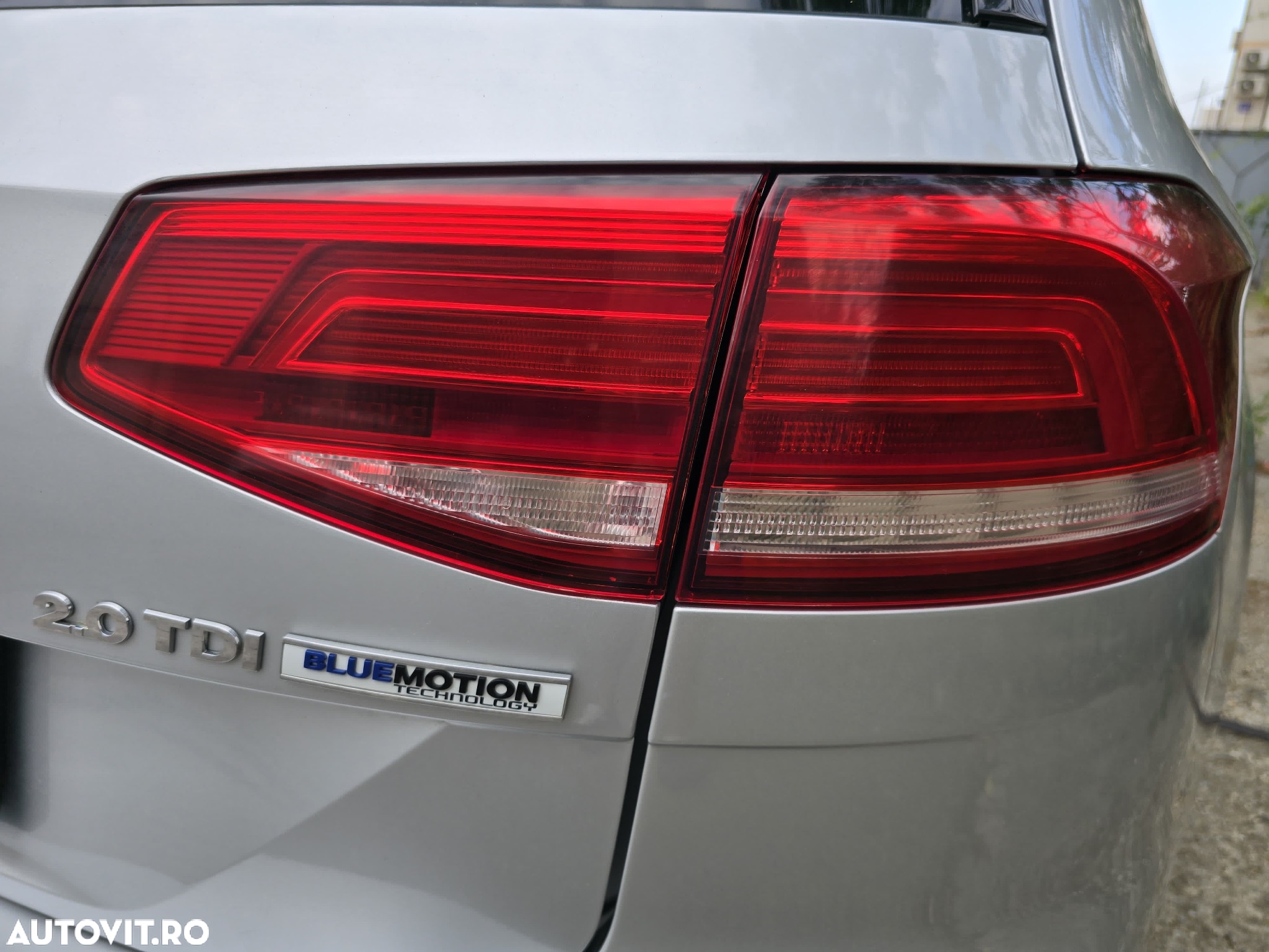 Volkswagen Passat Variant 2.0 TDI DSG Highline - 17