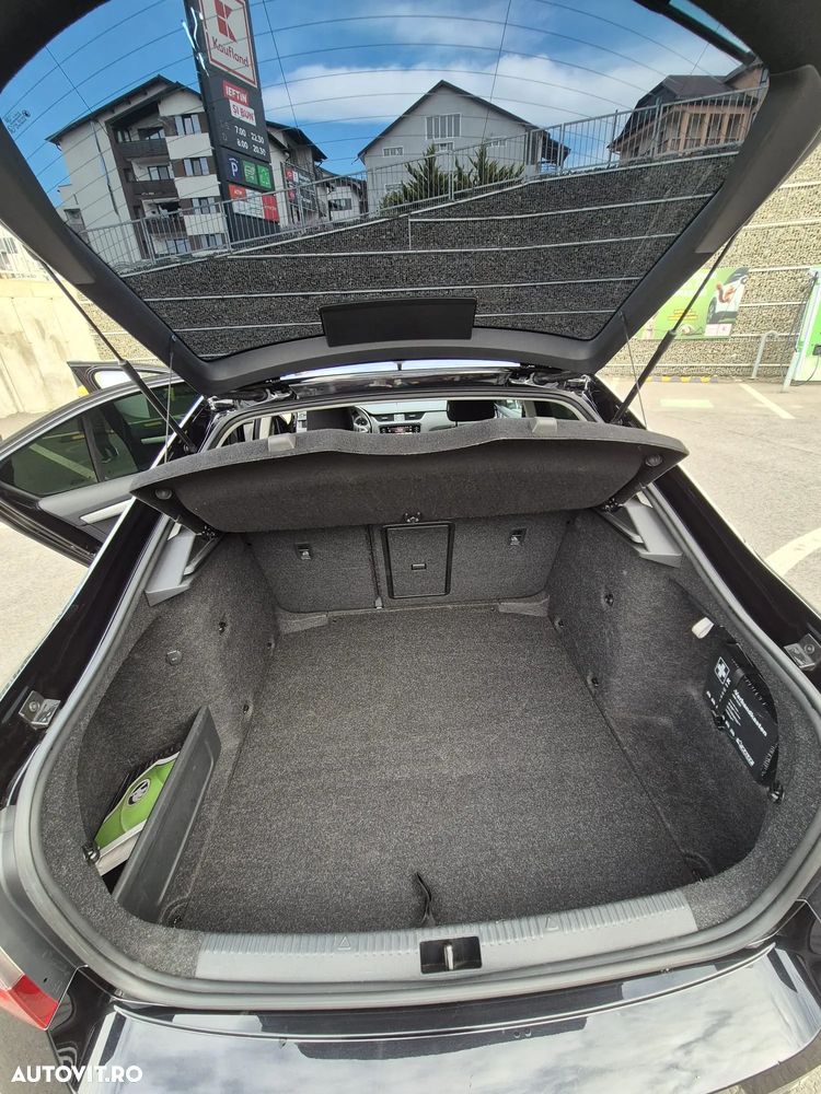 Skoda Octavia 2.0 TDI DSG Ambition - 10