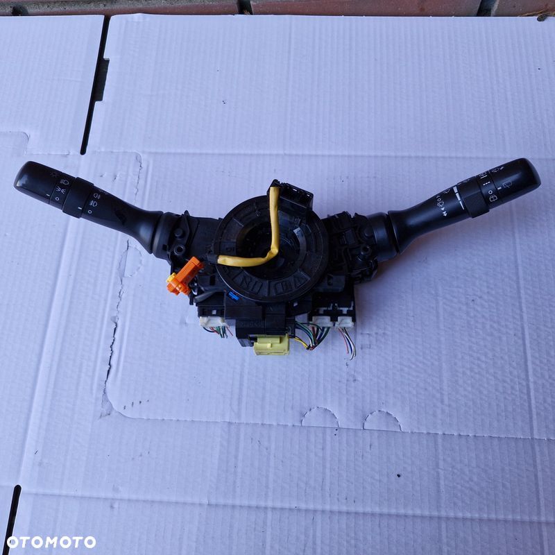 PRZEŁĄCZNIK ZESPOLONY TOYOTA AURIS 17F582-17F612 - 1