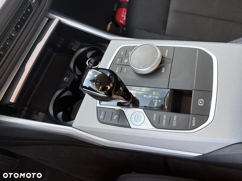 BMW Seria 3 - 16
