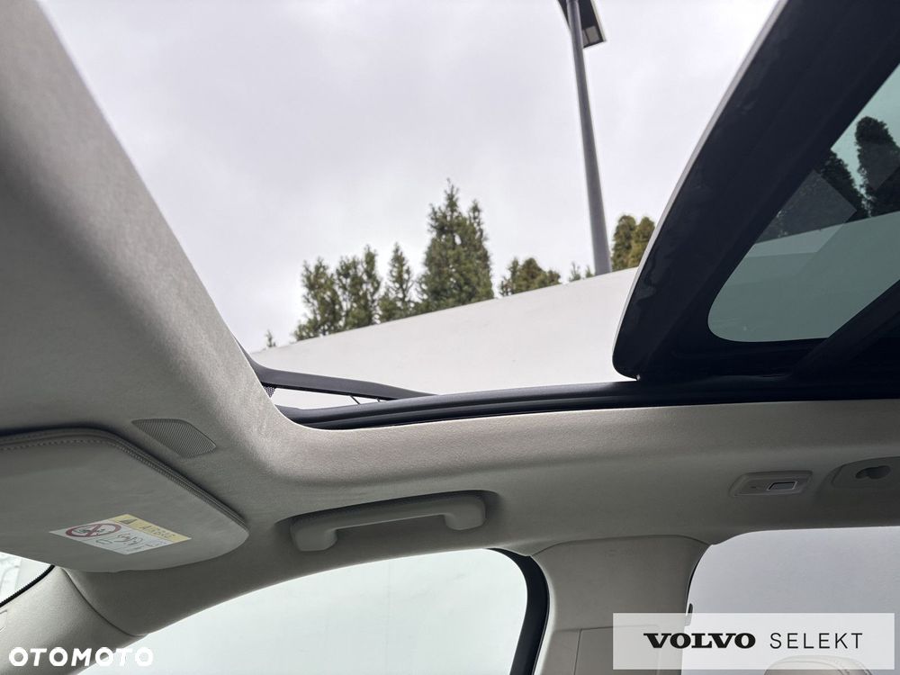 Volvo XC 90 - 8