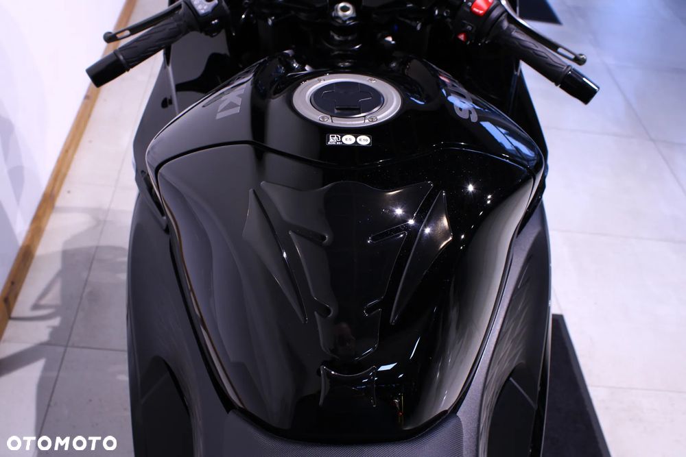 Suzuki Hayabusa - 11