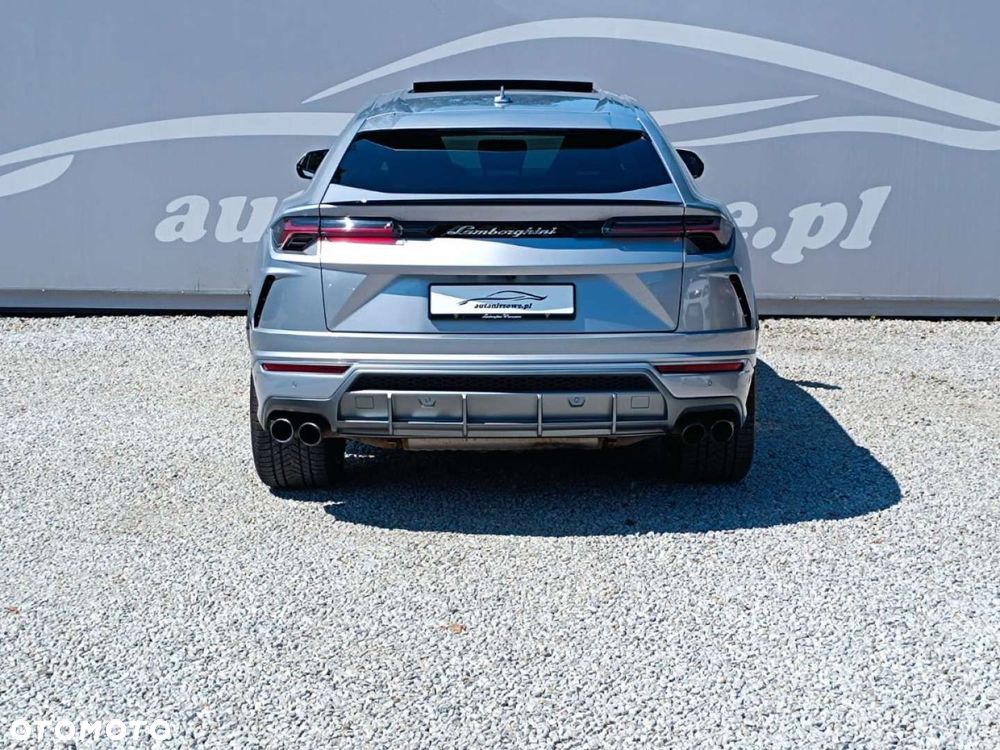 Lamborghini Urus - 21