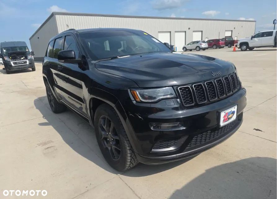 Jeep Grand Cherokee - 2