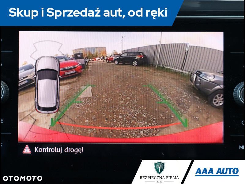 Volkswagen T-Roc - 15