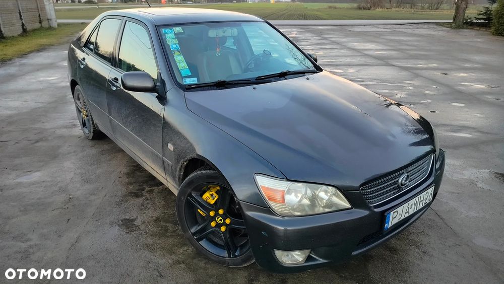 Lexus IS - 2