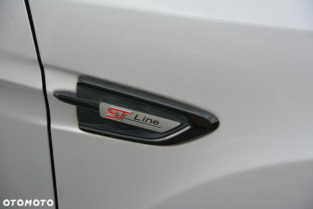 Ford Kuga 2.0 TDCi 4x4 ST-Line - 31