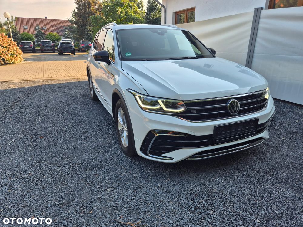 Volkswagen Tiguan 2.0 TDI SCR 4MotION DSG R-Line - 10