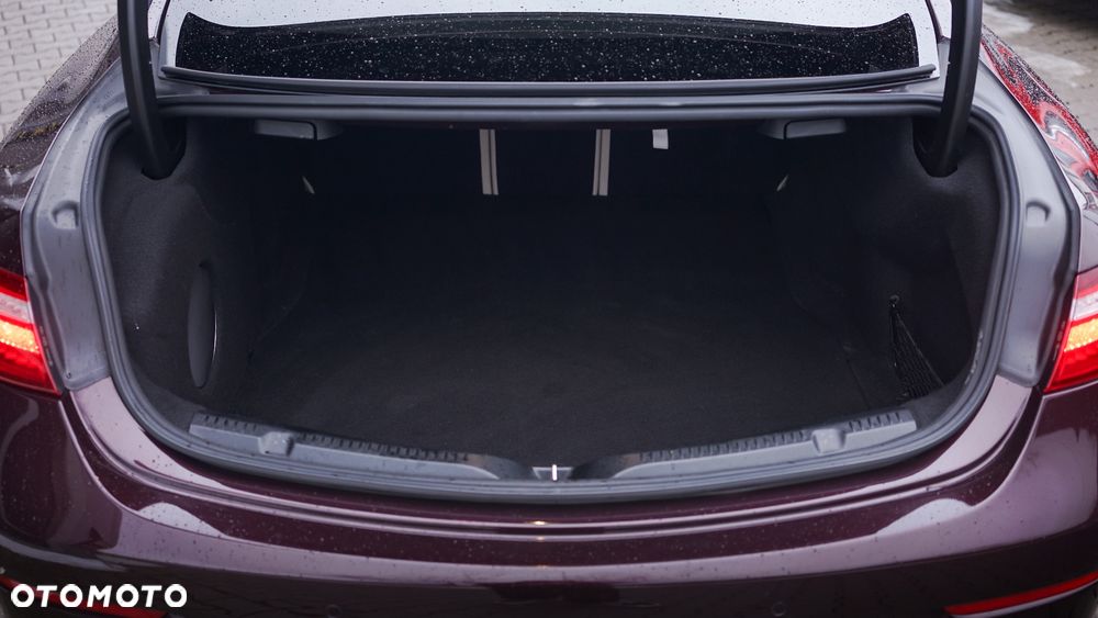 Mercedes-Benz Klasa E - 16